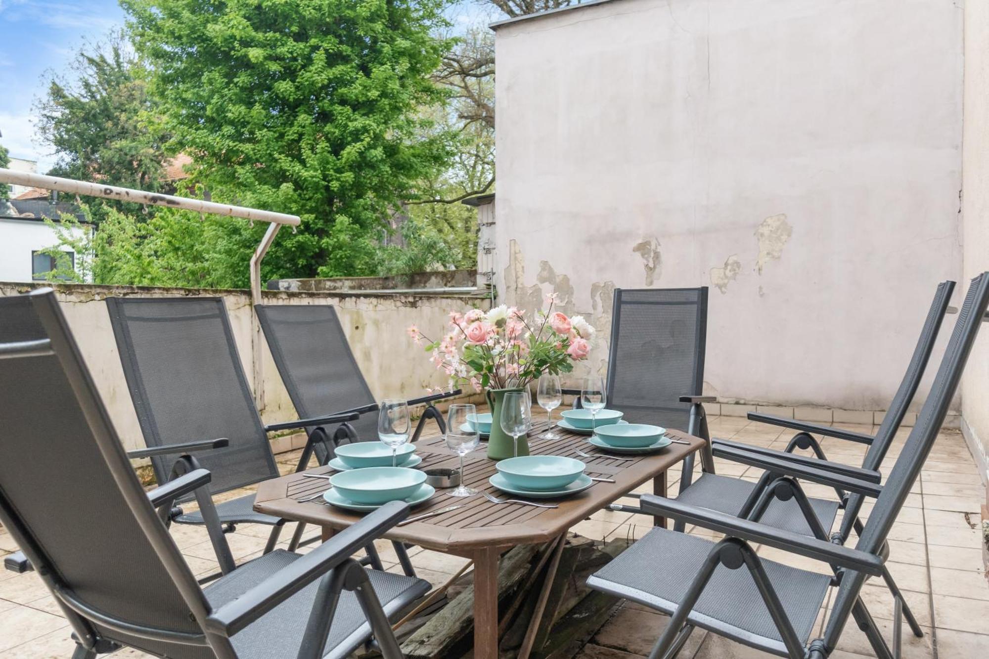 Tolles Design, Hochwertig, Vollausstattung, 3 Zimmer, Grosses Bad & Gaeste-Wc, Grosse Kueche, 3 X Smart Tv, 11 Min Zum Hbf Duisburg Exteriör bild